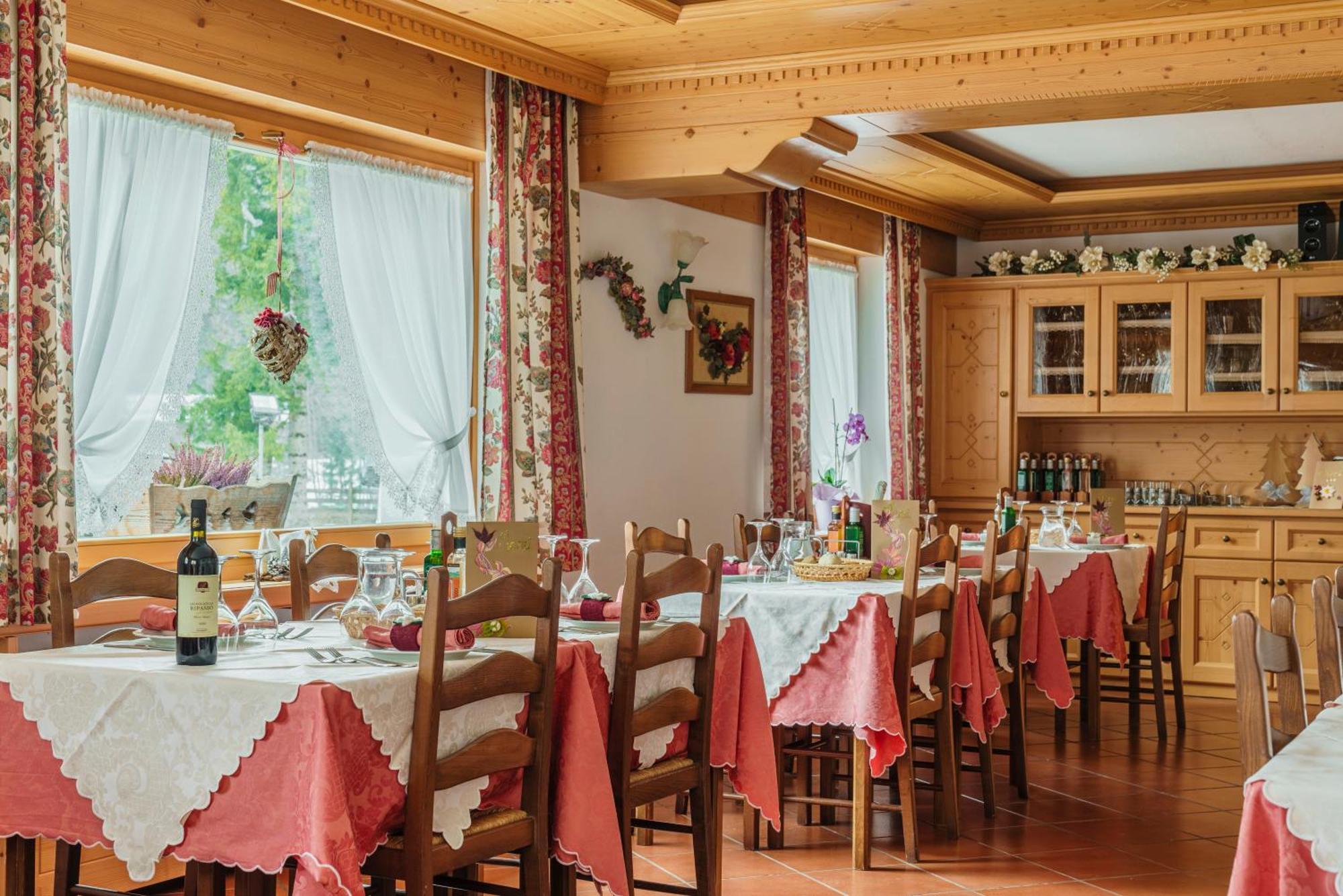 ואל די זולדו Hotel Edelweiss מראה חיצוני תמונה